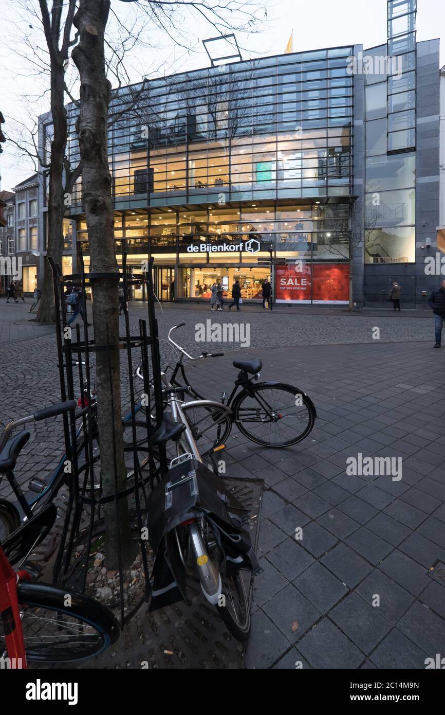 bijenkorf maastricht sale