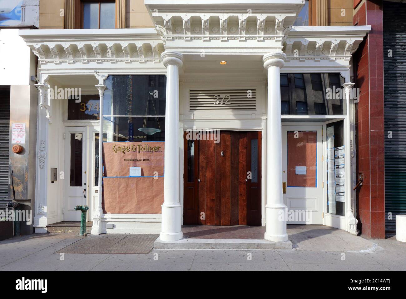 372 fulton st hires stock photography and images Alamy