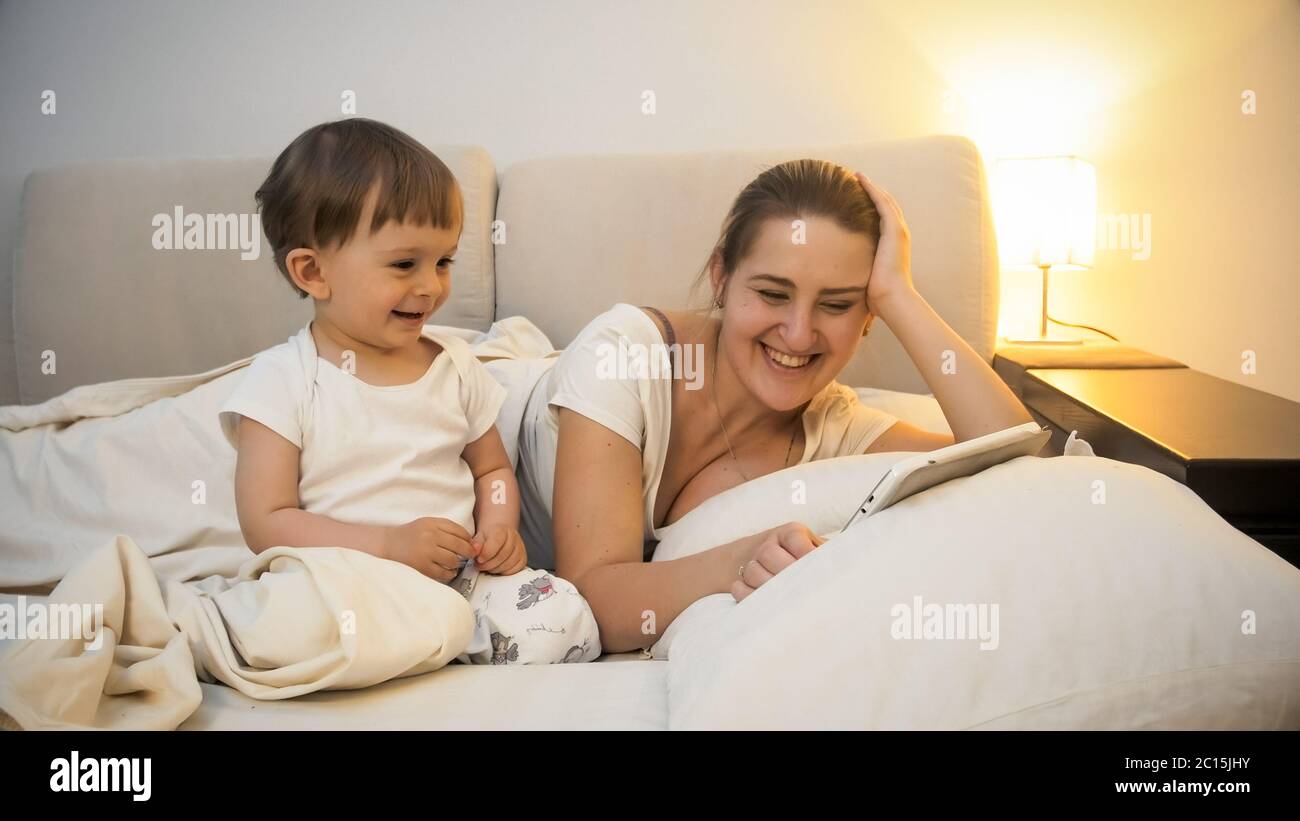 сын воспользоваться матерью