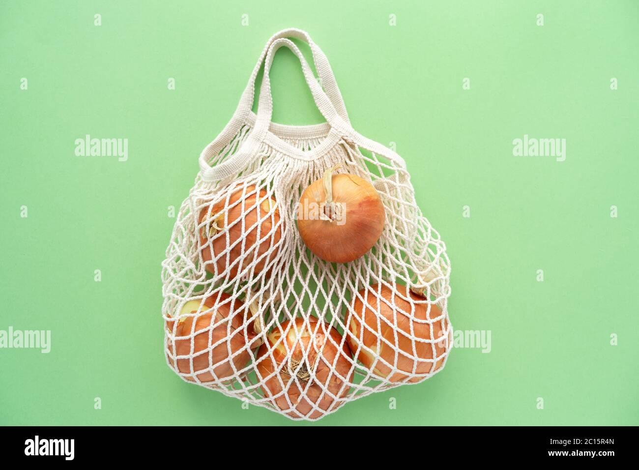 Onion waste hi-res stock photography and images - Alamy