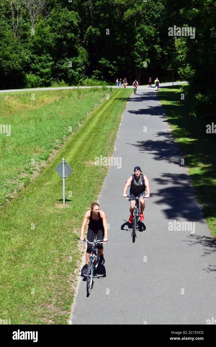The Neuse River Greenway in Raleigh - The Neuse River Greenway In Raleigh Nc Is A Popular Bicycle Trail That Winds Through Over 27 Miles Of Woodland Preserves 2C15YCD 