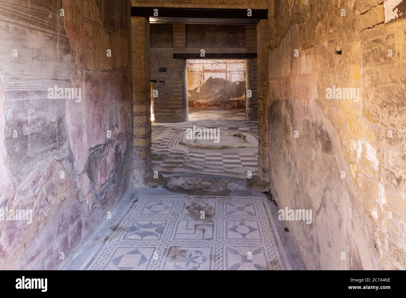 Impluvium atrium hi-res stock photography and images - Alamy