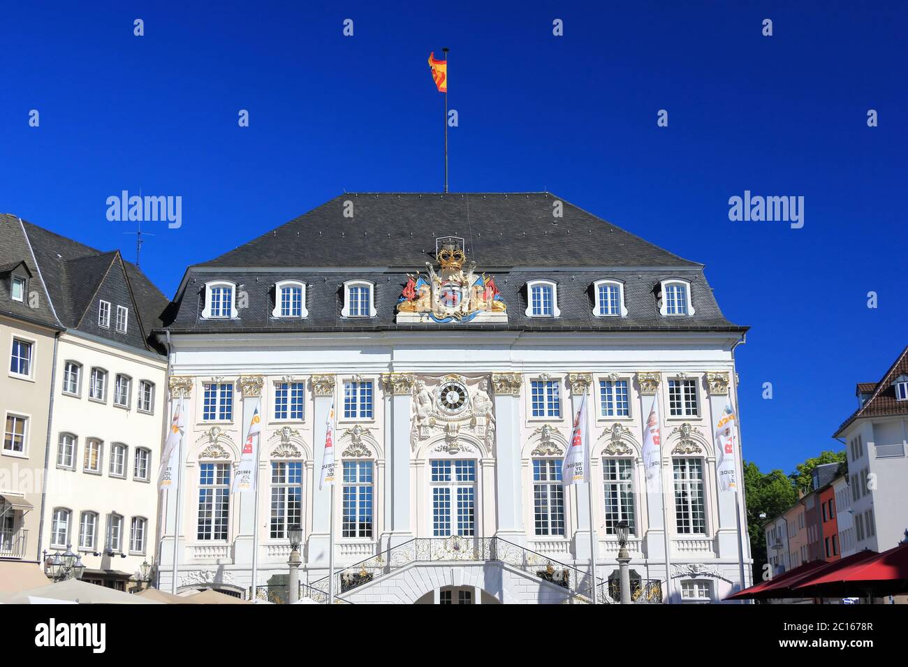 The Altes Rathaus (old town hall) as seen from the central market square. Bonn, Germany. It was built in Rococo-style in 1737 - 1738. Stock Photo