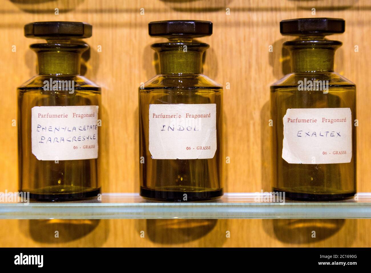 april arras parfumerie