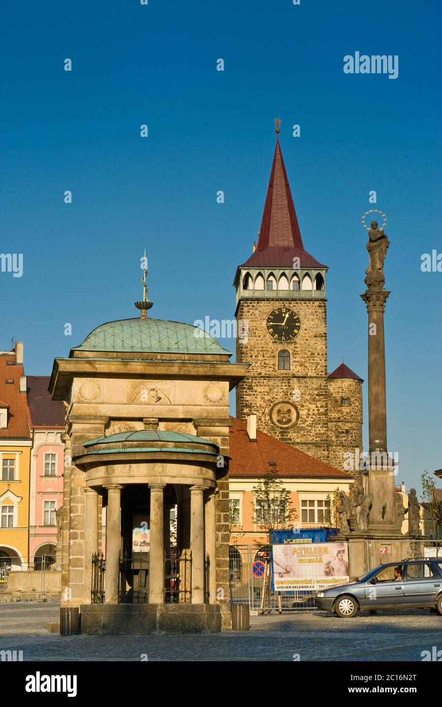 Valdicka Gate and plague column at Valdštejnské náměstí in Jičín in Kralovehradecky kraj (Hradec Králové Region), Czech Republic Stock Photo