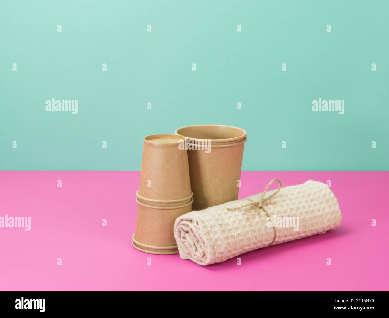 Kitchen roll cardboard hi-res stock photography and images - Alamy