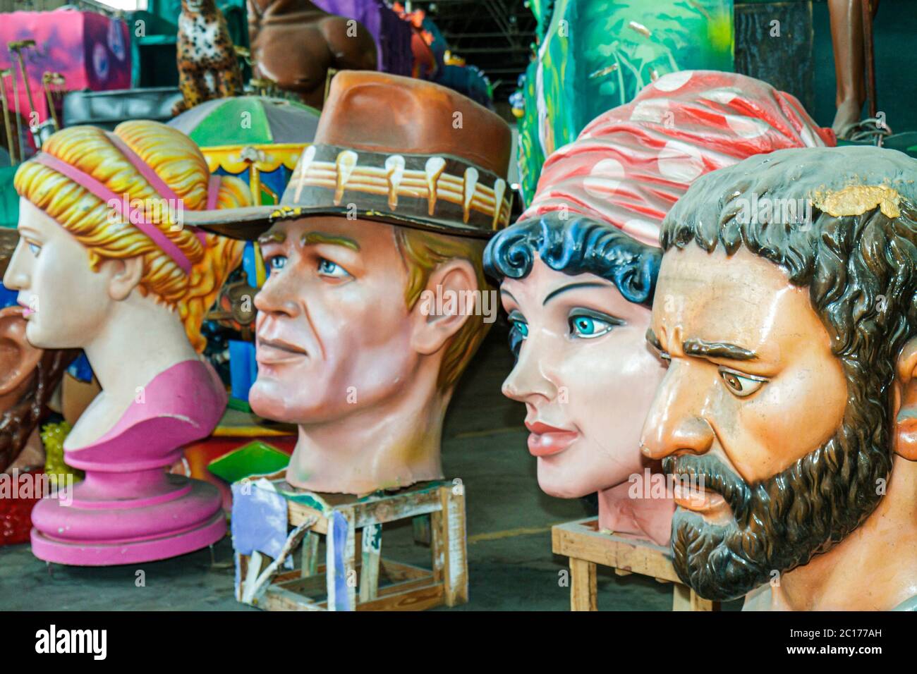 kerns mardi gras world