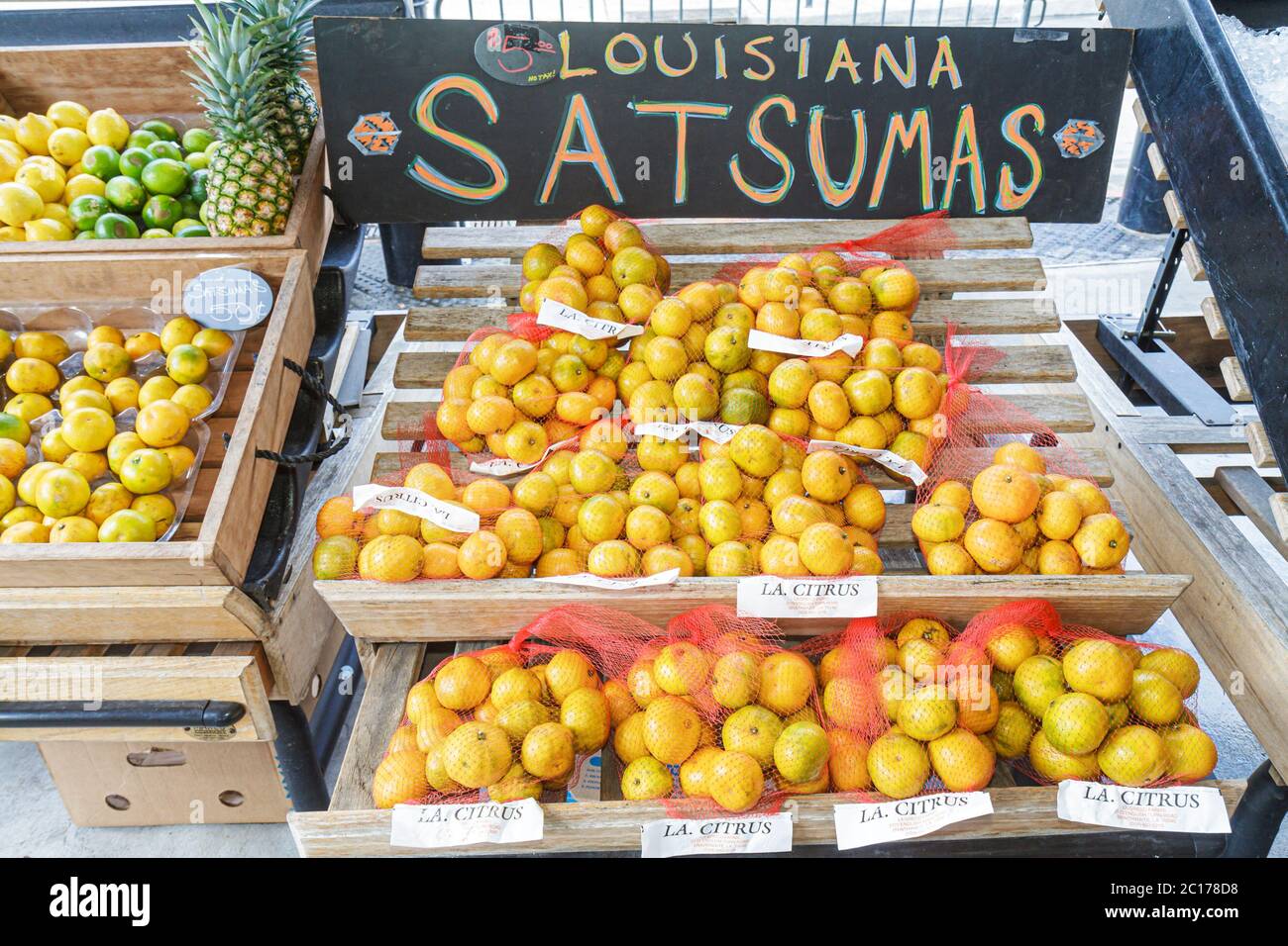Vendor Stall Satsuma Mandarin Oranges Citrus Produce Display Sale High