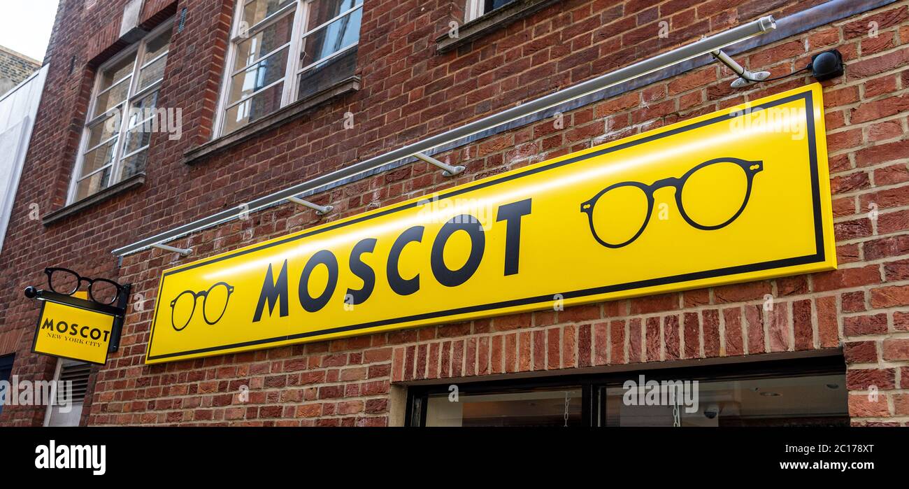 American luxury eyewear brand Moscot shop in Covent Garden Stock Photo Alamy