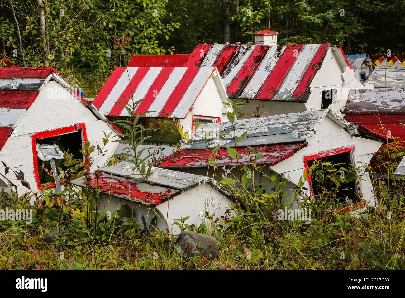 Russianorthodox Eklutna Cemetery with its colorful graves and spirit