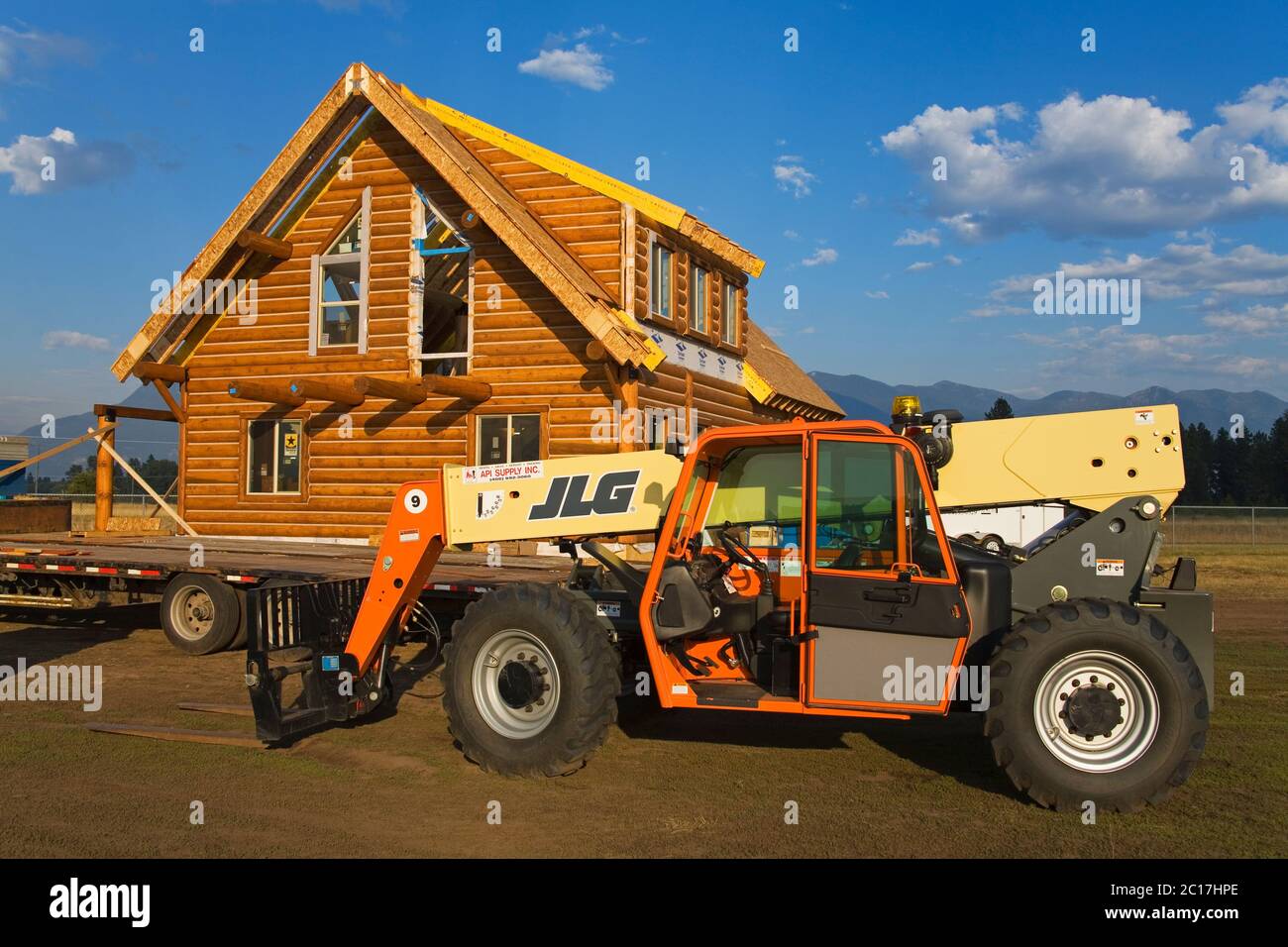 Log Home Construction, Kalispell City, Montana, USA Stock Photo Alamy