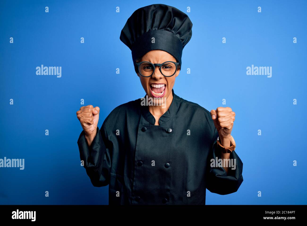 Unhappy angry mad woman chef hi-res stock photography and images - Alamy