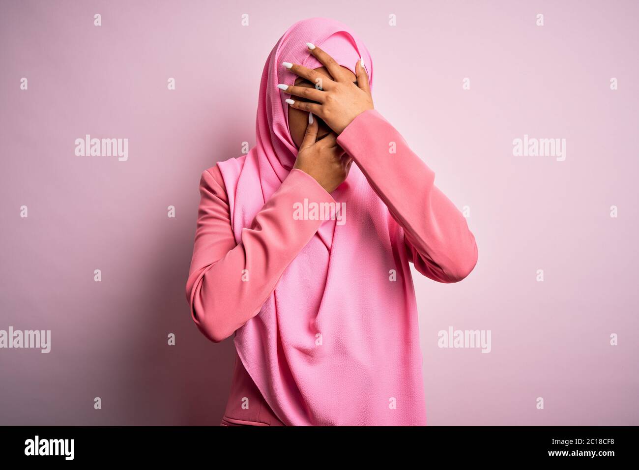 Muslim lady no face hi-res stock photography and images - Alamy