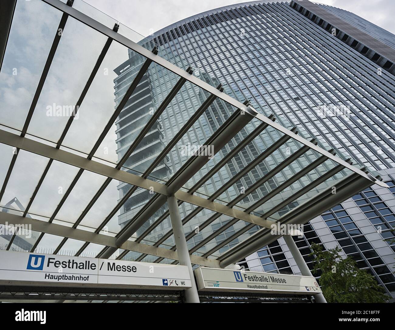 Festhalle Frankfurt High Resolution Stock Photography And Images Alamy