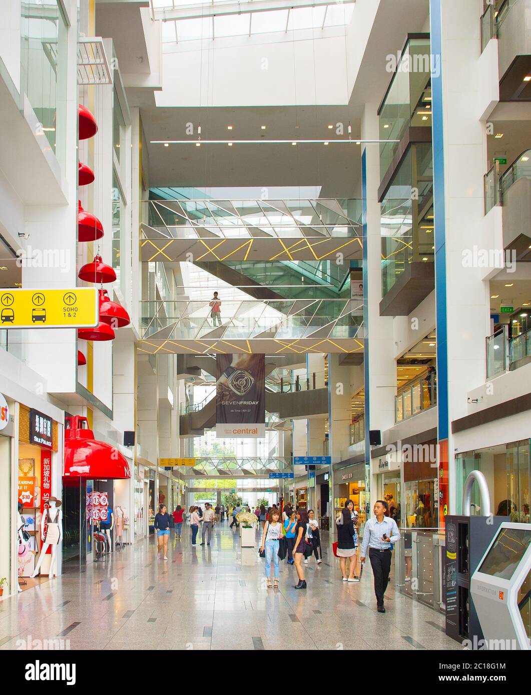 Central Boat Quay mall. Singapore Stock Photo Alamy