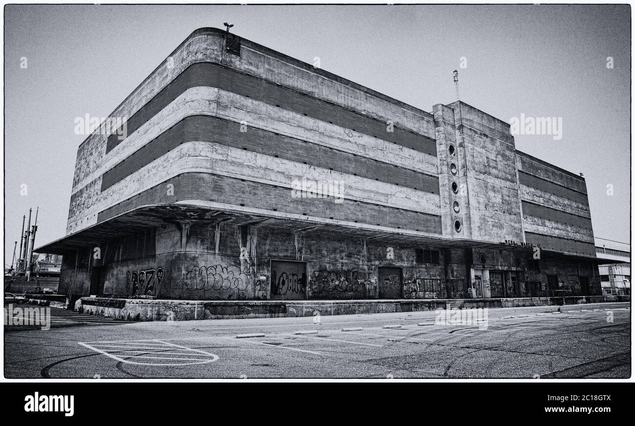 Old Art Deco Warehouse at Port Richmond Stock Photo Alamy