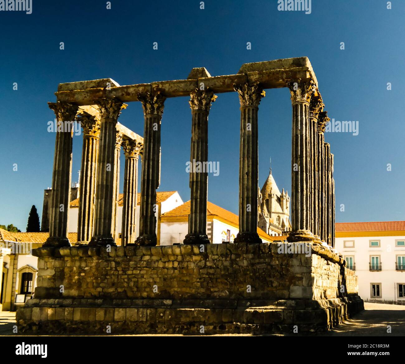 ruins-of-roman-temple-of-diana-in-evora-portugal-stock-photo-alamy