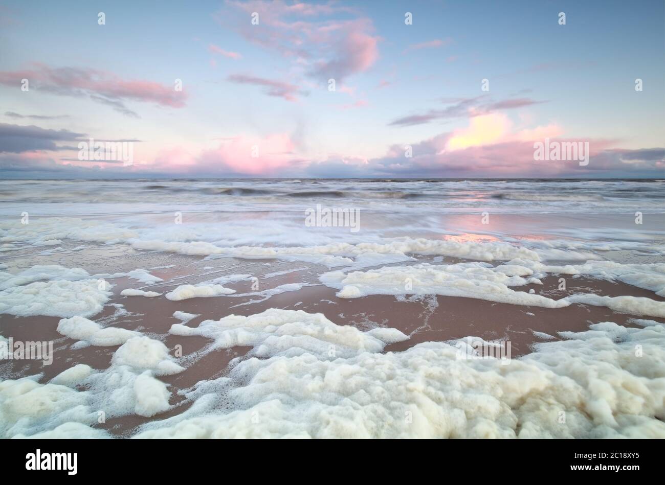 Sunrise by the north sea hi-res stock photography and images - Alamy