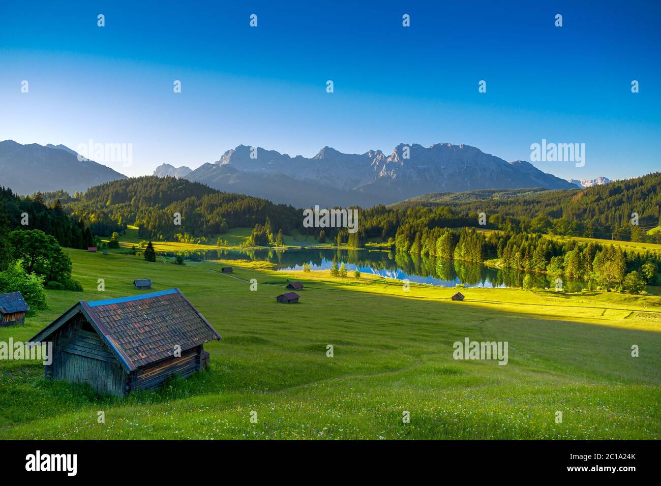 Lake Geroldsee, also Wagenbrüchsee, with Karwendel, Krün, Werdenfelser Land, Upper Bavaria, Bavaria, Germany, Europe Stock Photo