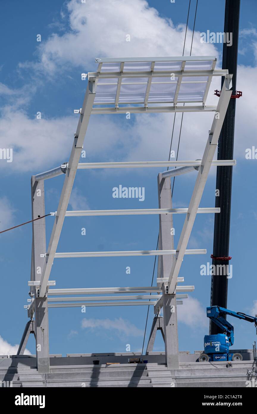 Karlsruhe, Deutschland. 12th June, 2020. The roof and roof structure of the versus straight is