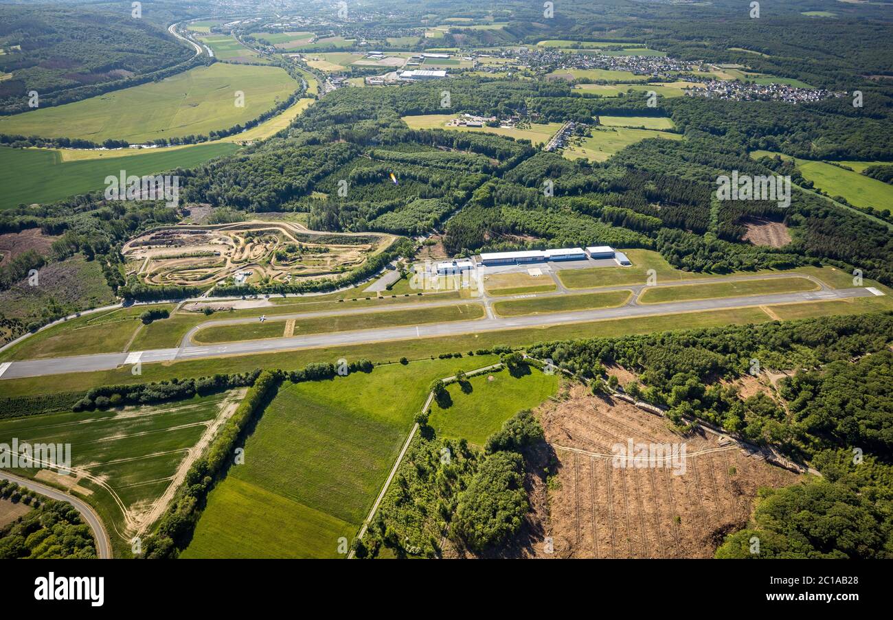Aerial photograph, Arnsberg Menden airfield, EDLA, commercial airfield, motocross track MCC Vosswinkel, Arnsberg, Sauerland, Hochsauerlandkreis, North Stock Photo