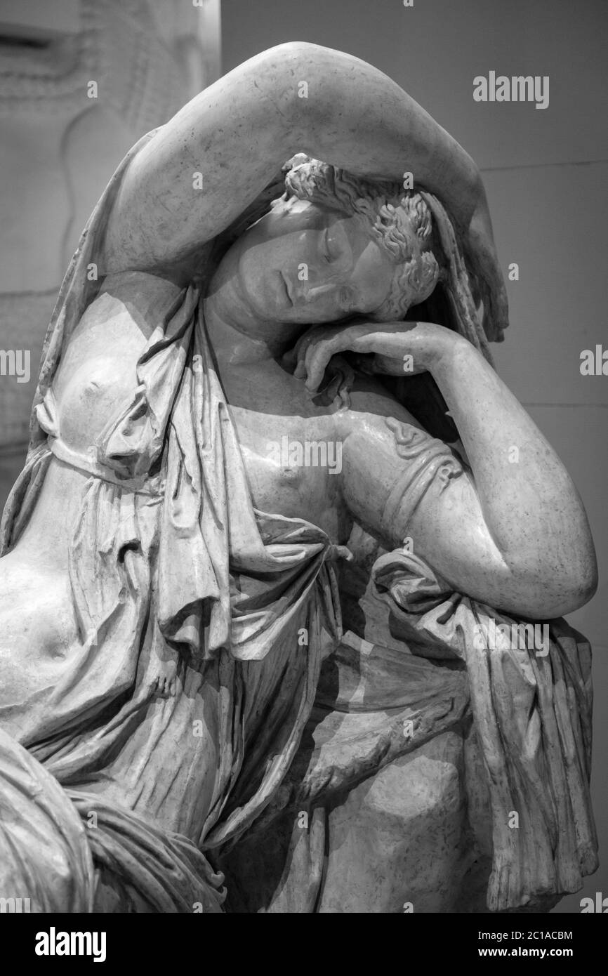 Head and shoulders detail of the ancient sculpture Stock Photo Alamy