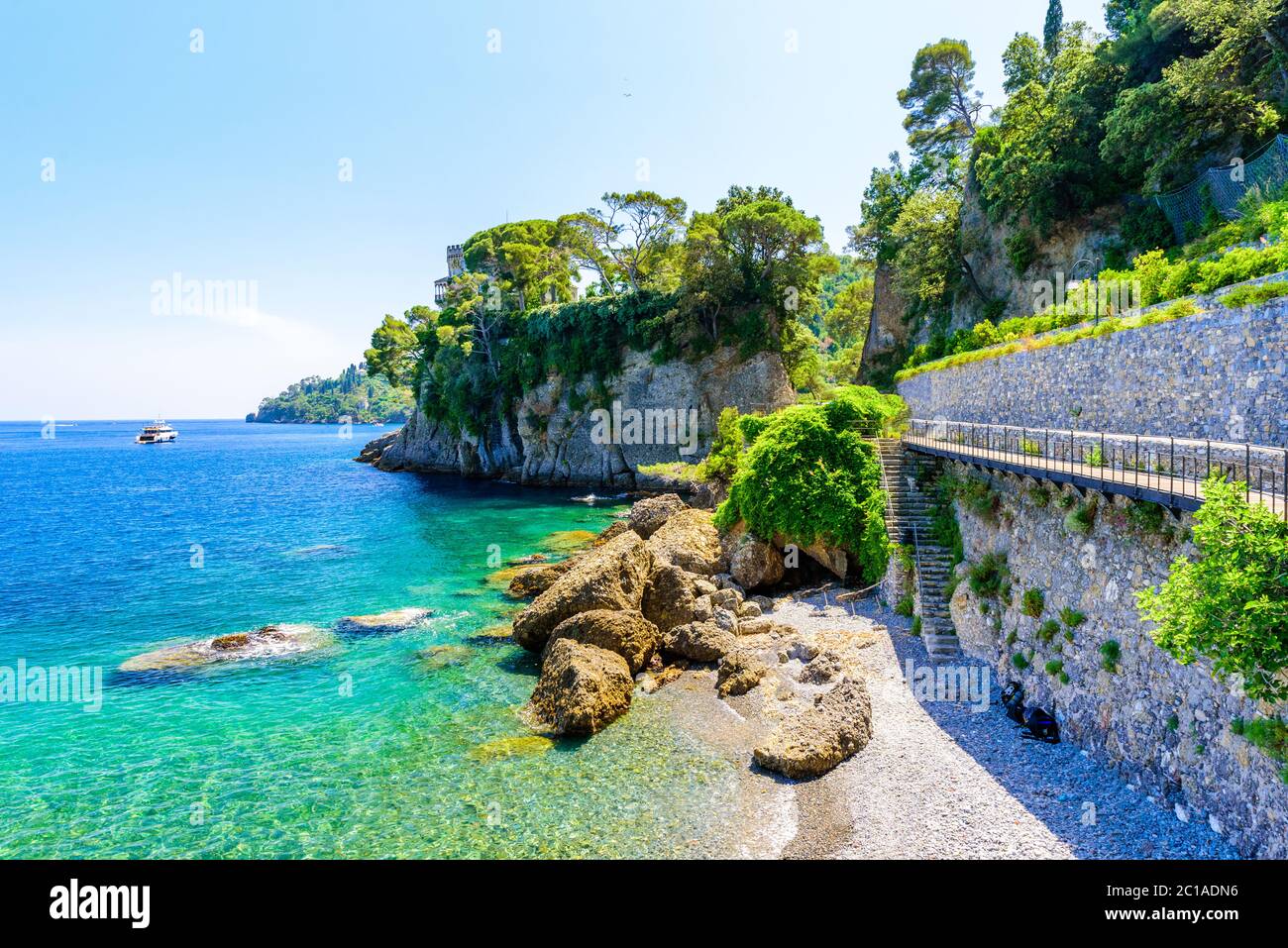 Porto di santa margherita ligure hi-res stock photography and images ...