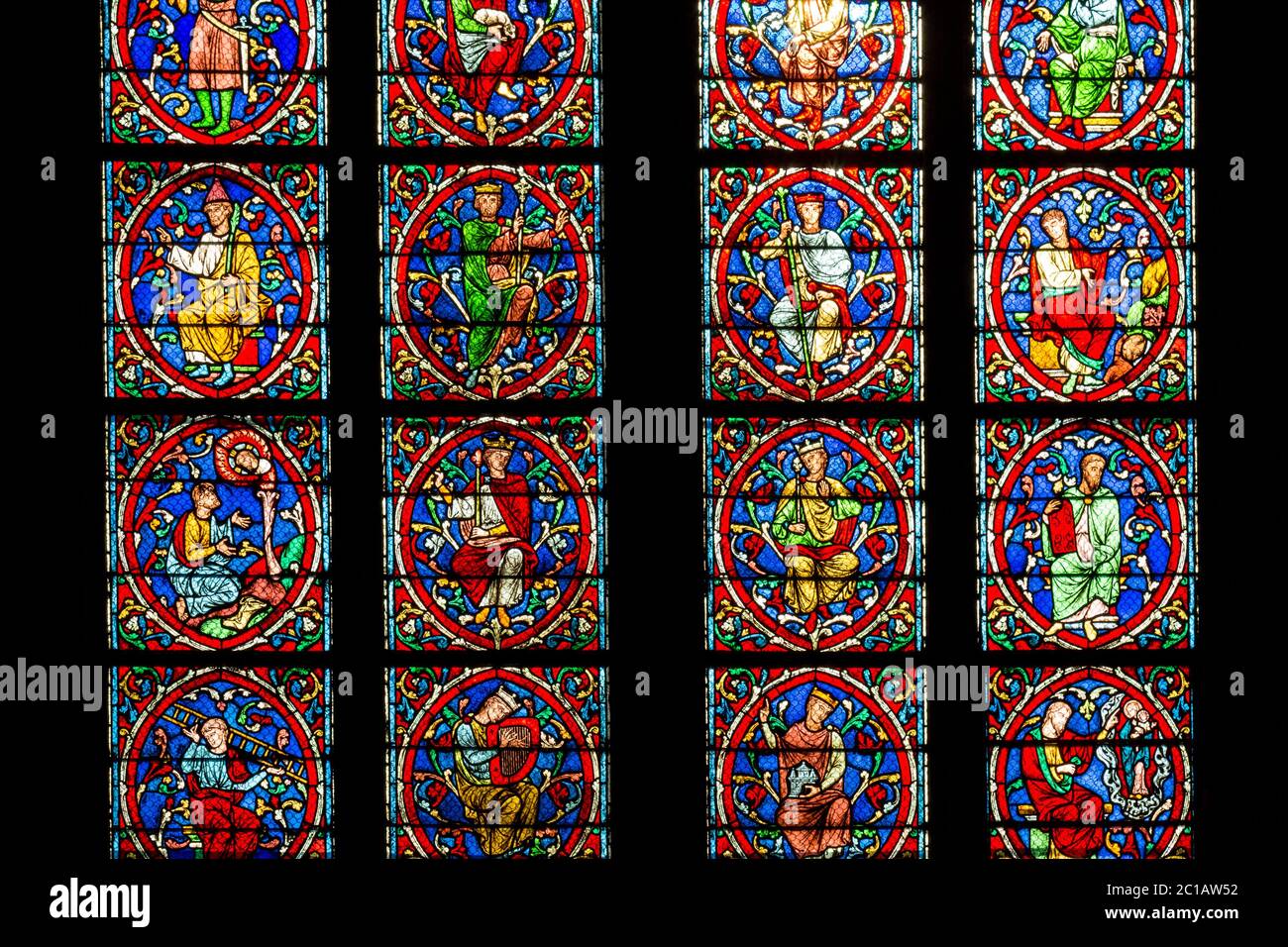 stained glass window in Notre dame cathedral, Paris Stock Photo Alamy