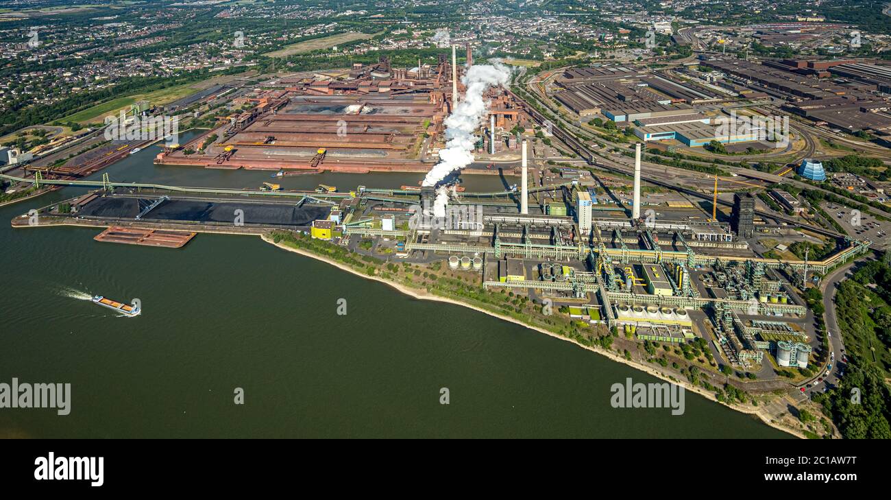 Aerial photo, Rhine, cloud of exhaust smoke over Duisburg Marxloh, thyssenkrupp - KBS - Kokerei Schwelgern, ThyssenKrupp EVOS Baucontainer, steel prod Stock Photo