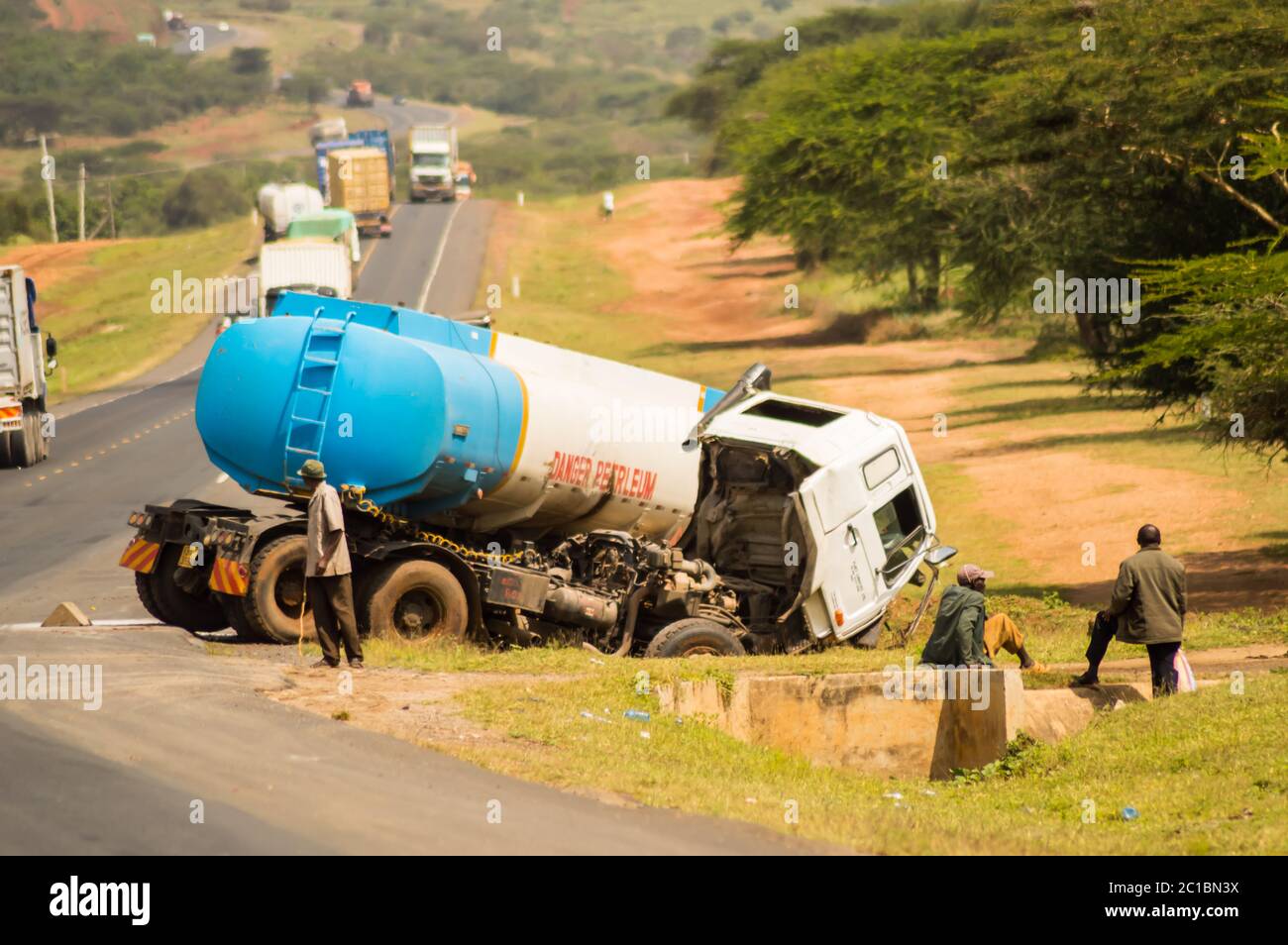 Nairobi,Kenya,Afrique-06/01/2018.Tanker truck crashed and return on the road from Nairobi and Mombas Stock Photo
