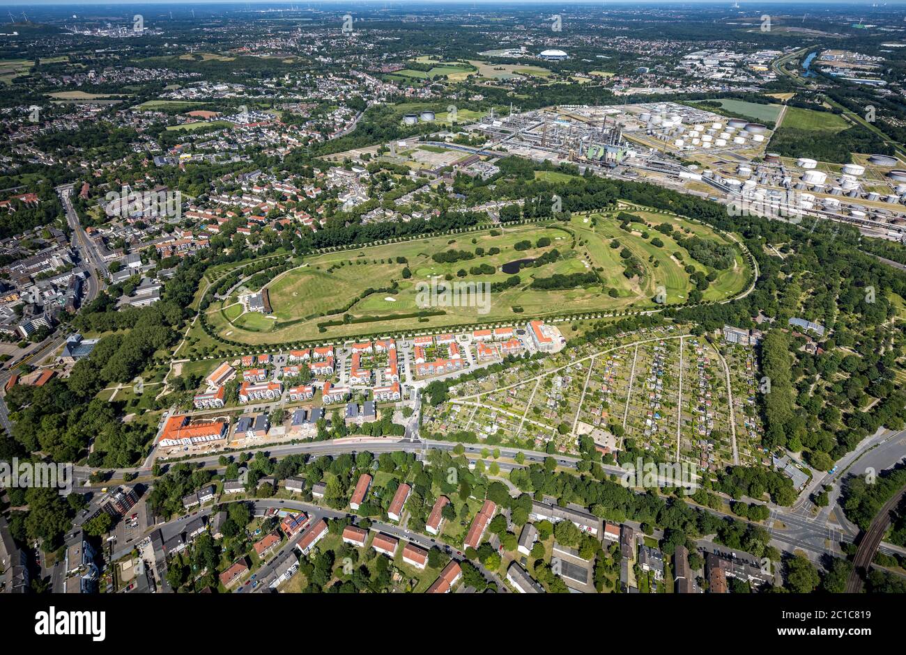 Aerial view, Golfclub GC Schloß Horst, golf course, cemetery Horst-Süd, allotment club Horst Emscher,new development area, residential area Am Bowenga Stock Photo