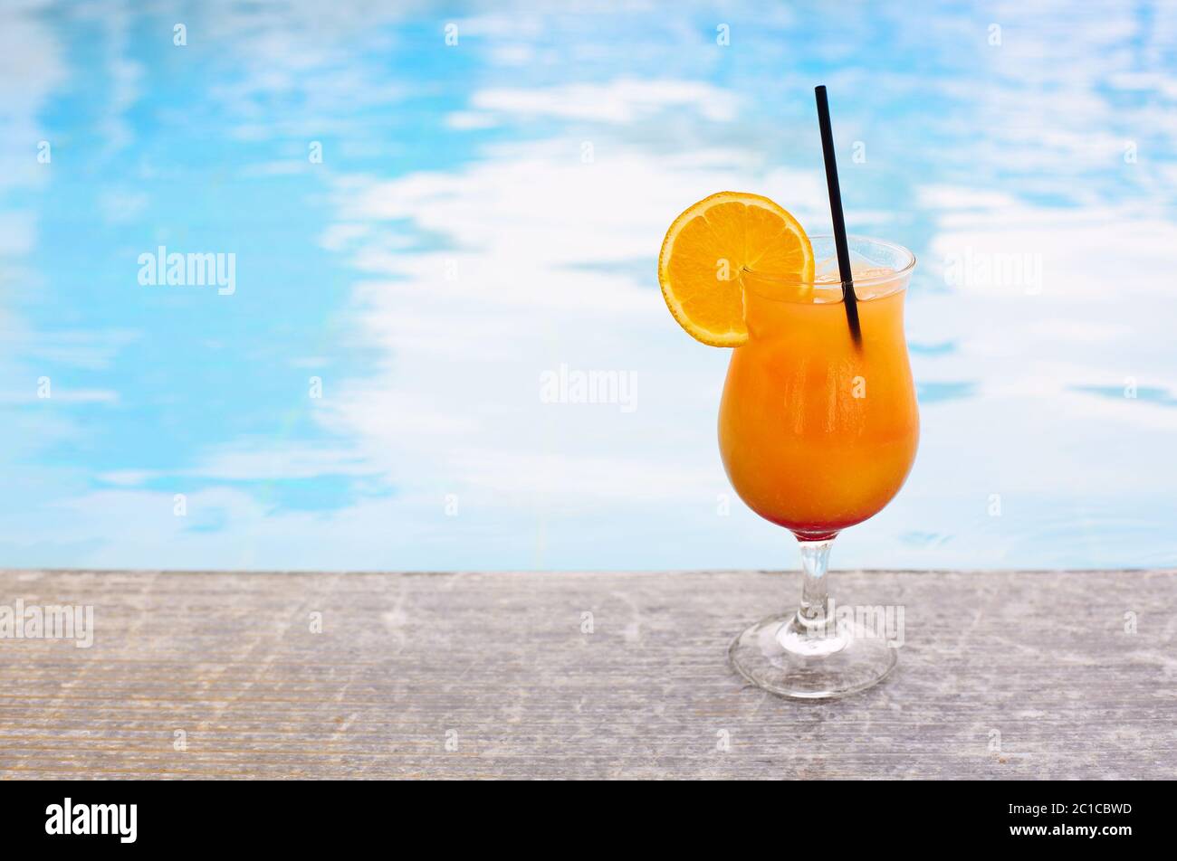Tropical cocktail glass hi-res stock photography and images - Alamy