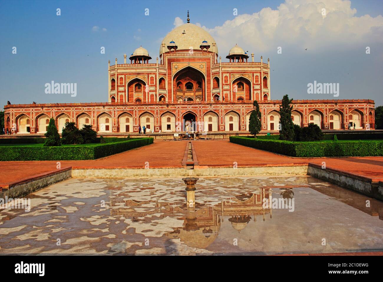 Taj mahal new delhi hi-res stock photography and images - Alamy