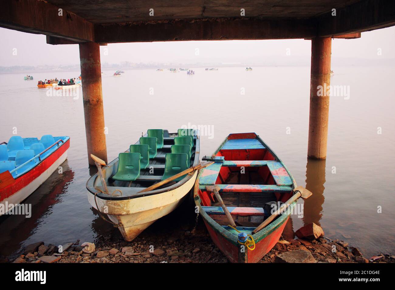 Boats in Raval Lake, Islamabad, Pakistan 29/12/2016 Stock Photo Alamy