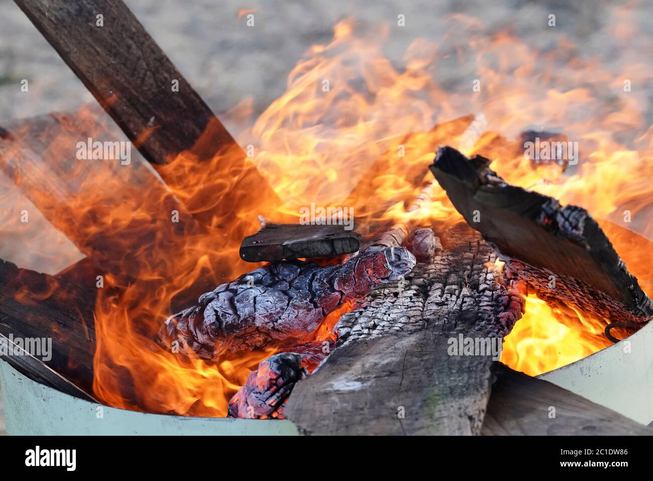 Burning wood in drum. Texture of burning fire Stock Photo Alamy