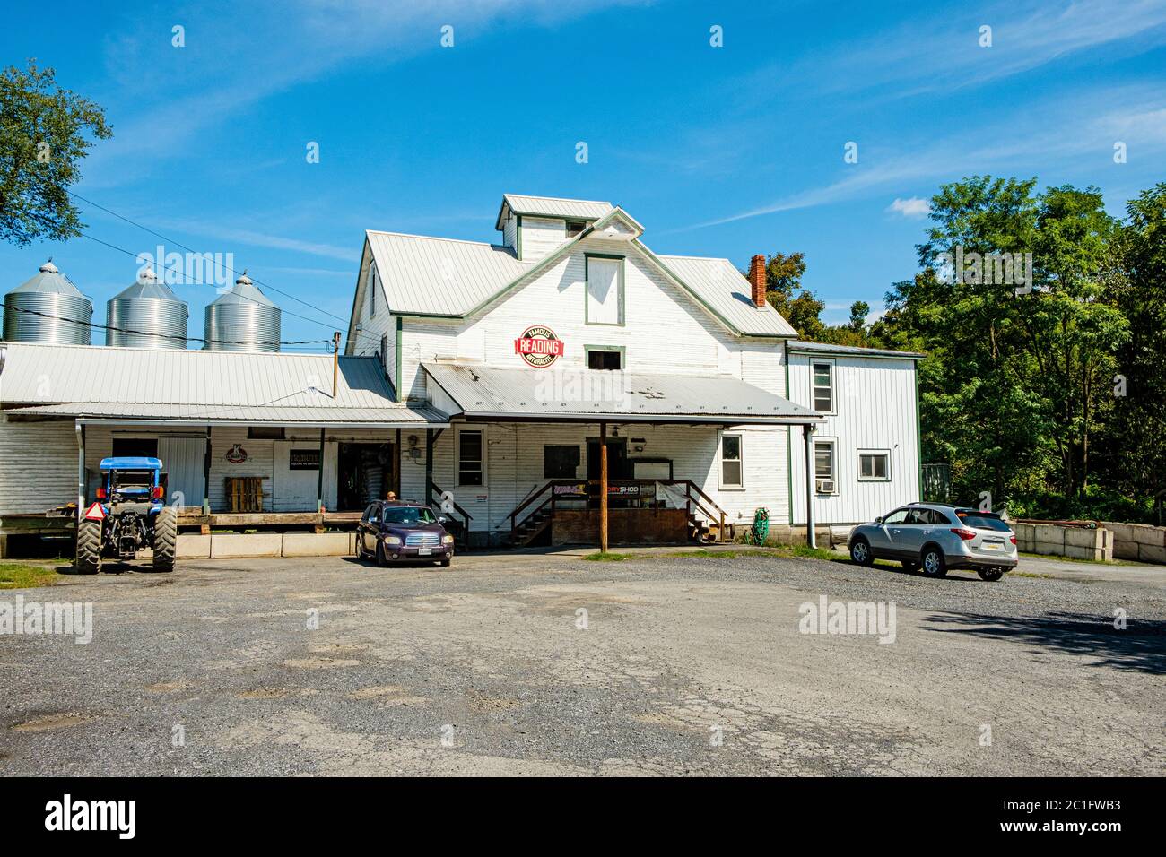 Feed mill hires stock photography and images Alamy