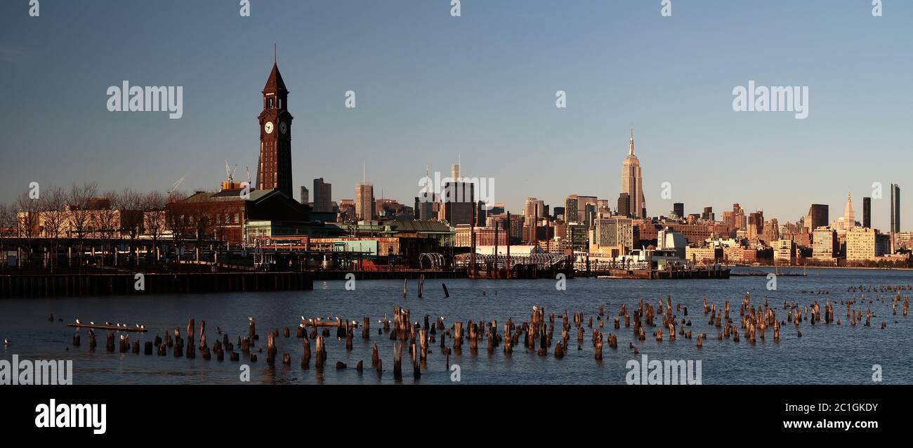 Panoramic sunset view of Manhattan skyline from Newport. New York. USA Stock Photo Alamy