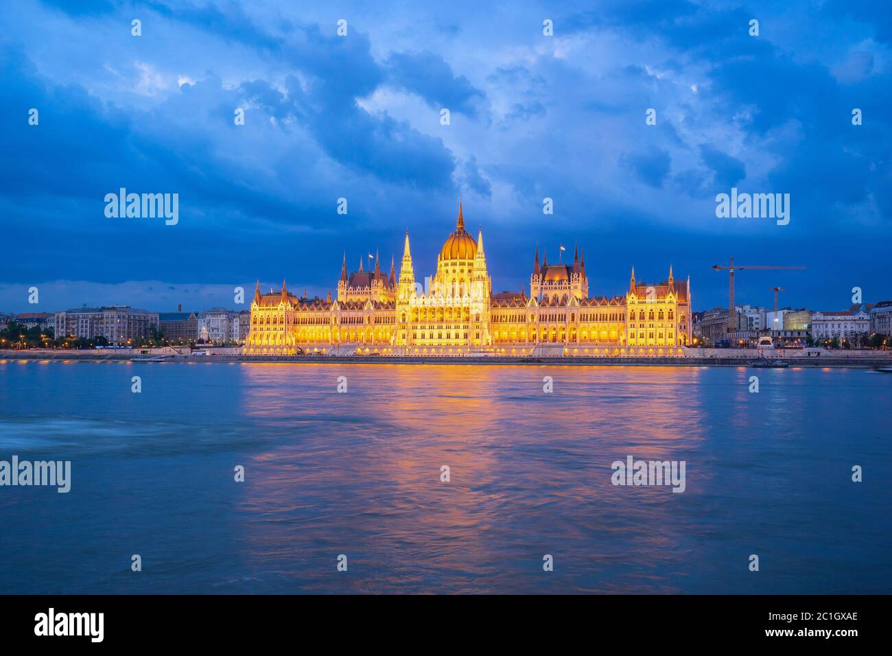 View hungarian parliament night hi-res stock photography and images - Alamy