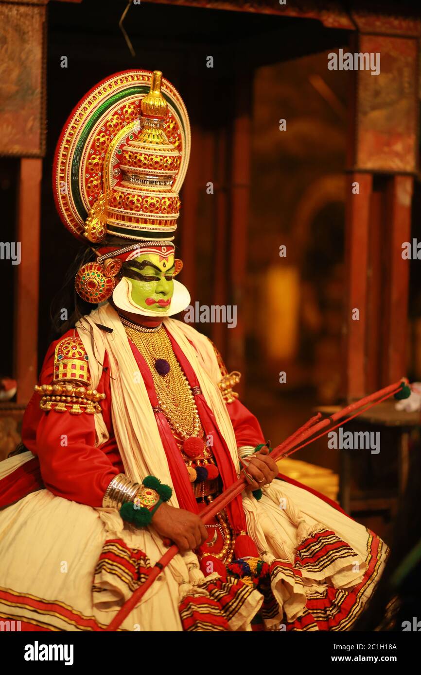 Kathakali The Most Beautiful Art Form Of Kerala God s Own Country kathakali-the-most-beautiful-art-form-of-kerala-god-s-own-country