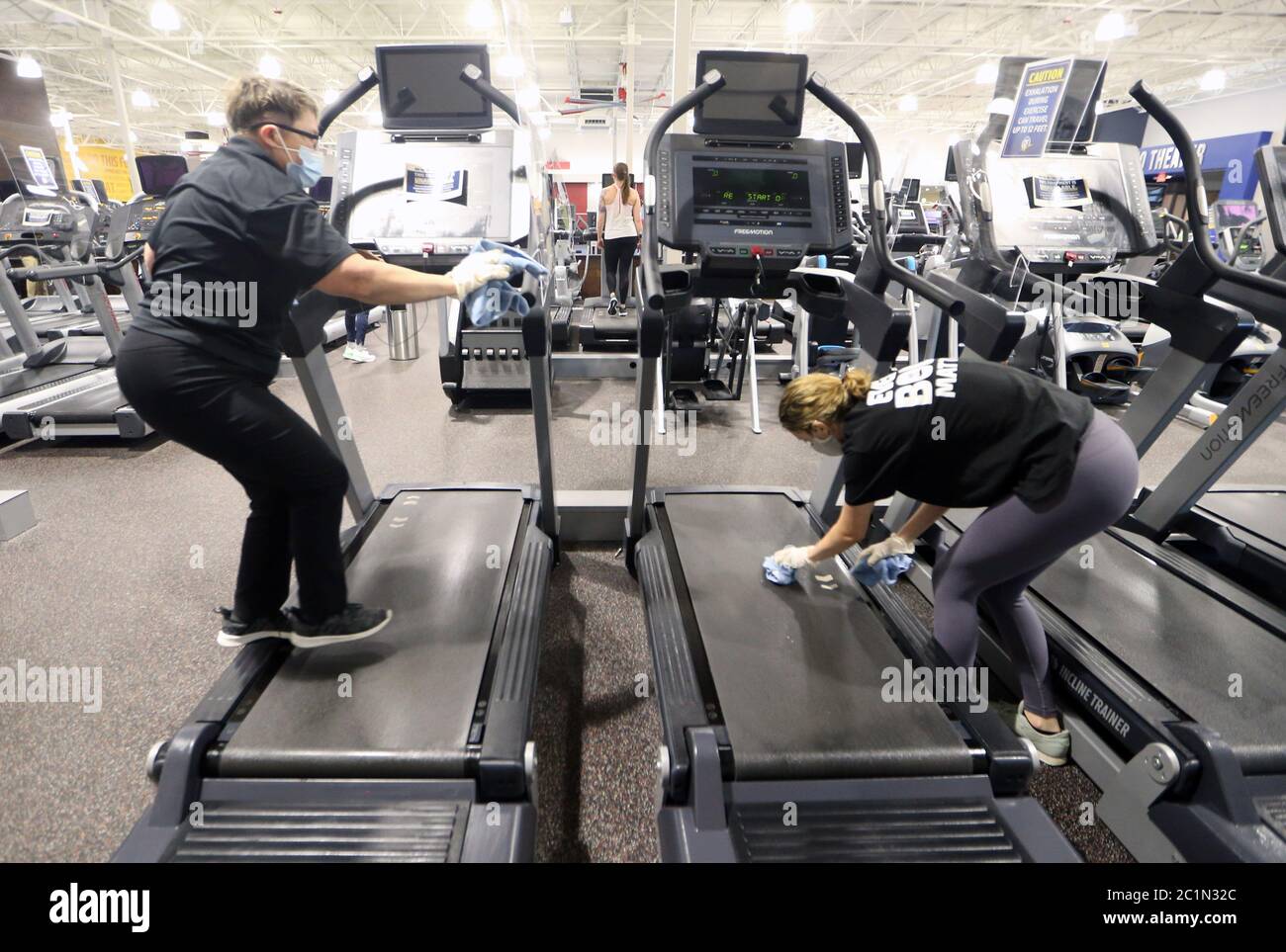 Maplewood United States 15th June Club Fitness Gym Employees Clean Equipment After Use On Day One Of Their Reopening In Maplewood Missouri On Monday June 15 All St Louis County
