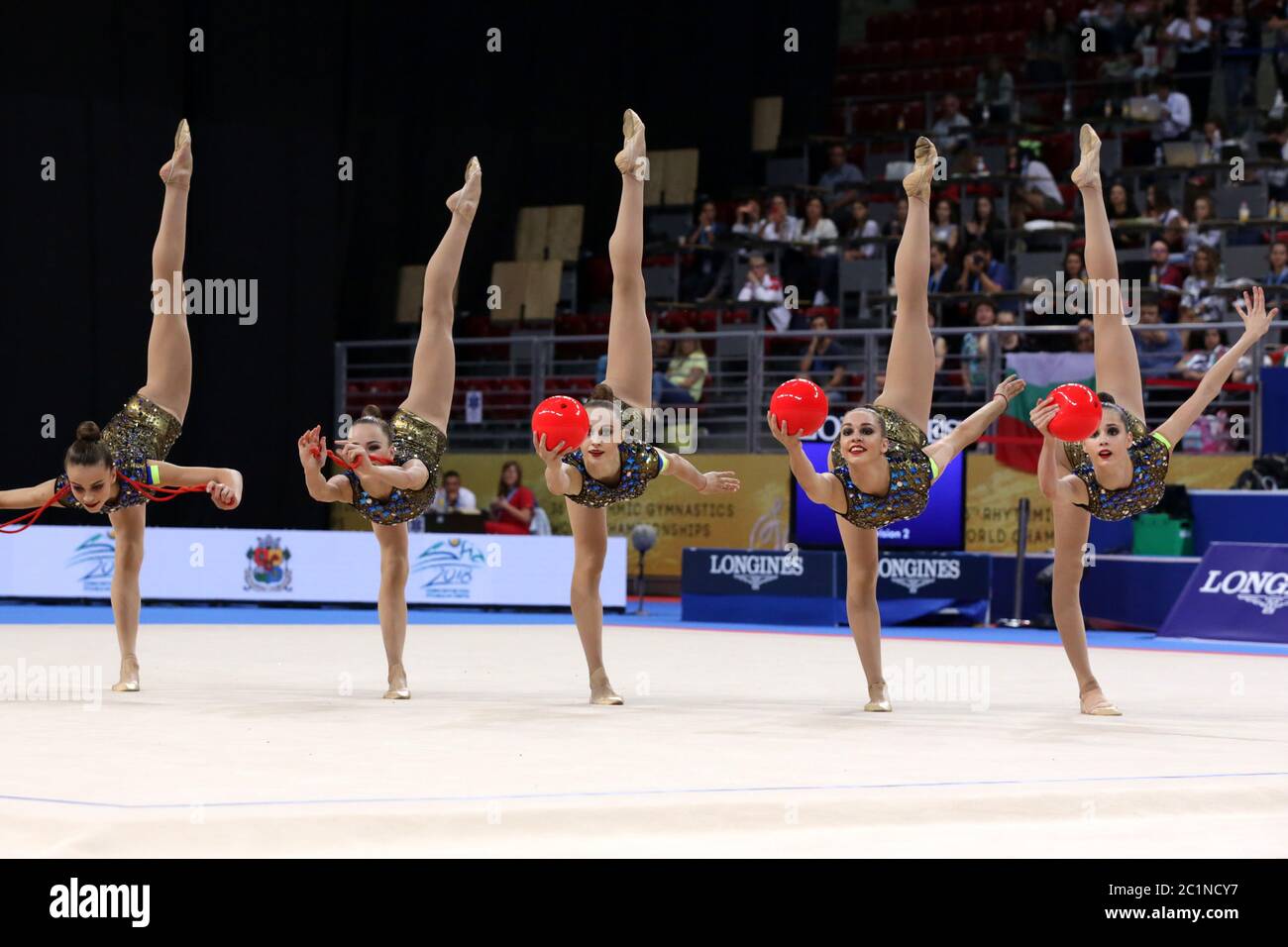 Team Ukraine Rhythmic Gymnastics Stock Photo Alamy