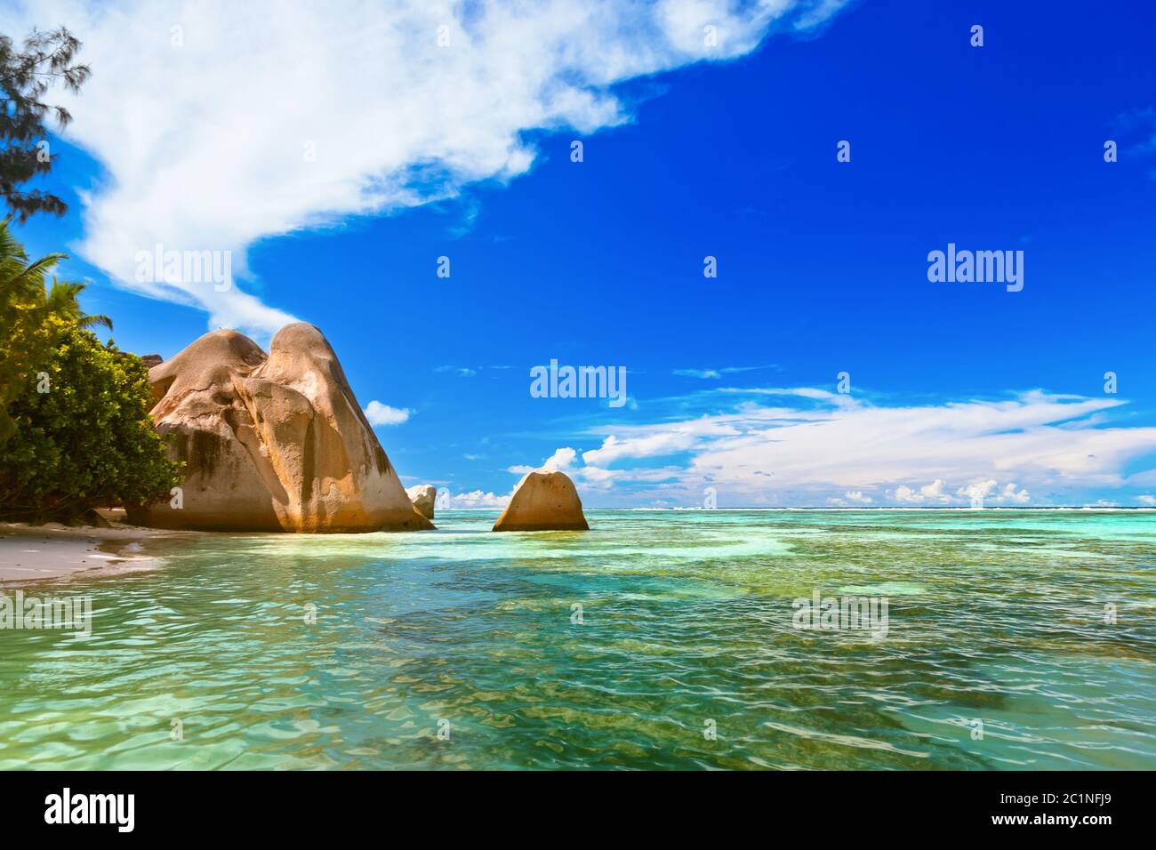 Famous beach Source d'Argent at Seychelles Stock Photo - Alamy