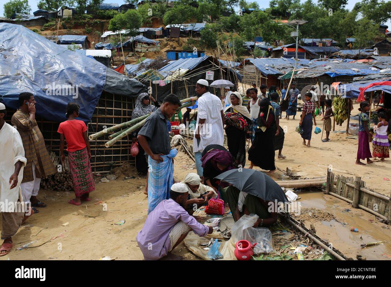 Rohingya people's daily life at Thangkhali refugee camp in Cox's Bazar, Bangladesh, Thursday, Oct. 5, 2017. Stock Photo