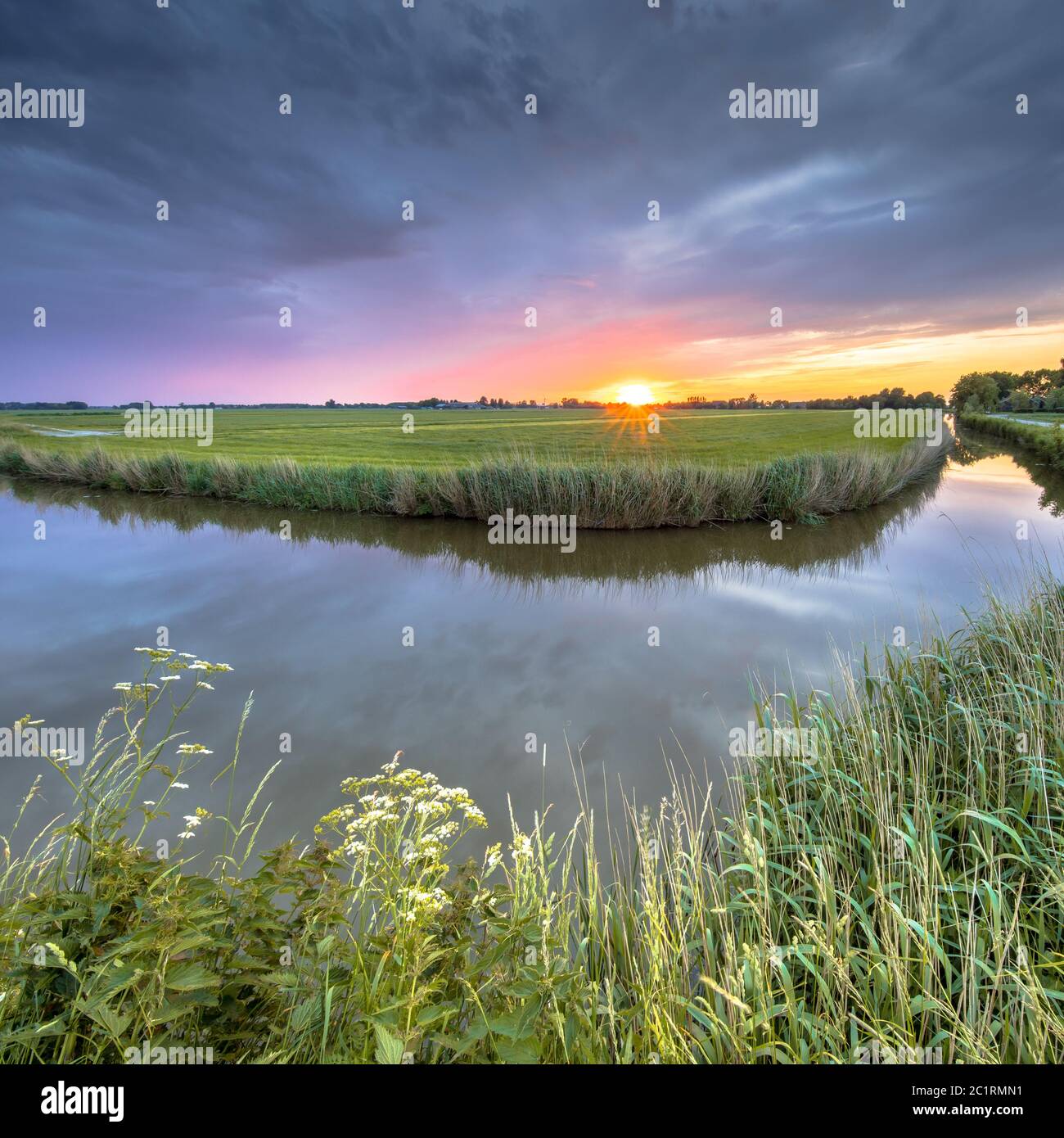 Bend over hi-res stock photography and images - Alamy