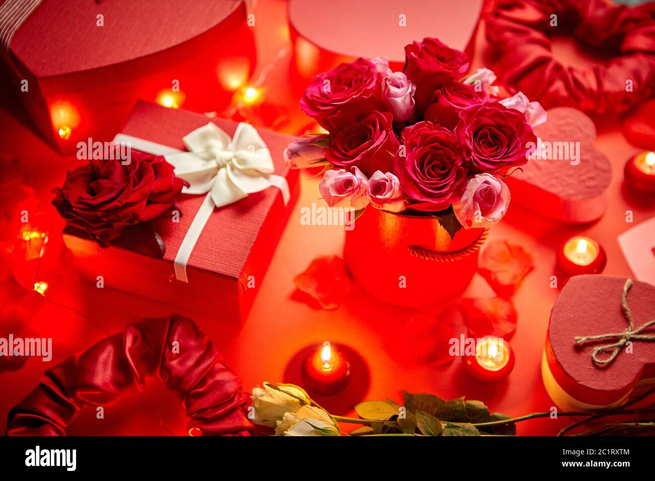 Boxed valentines day card hi-res stock photography and images - Alamy