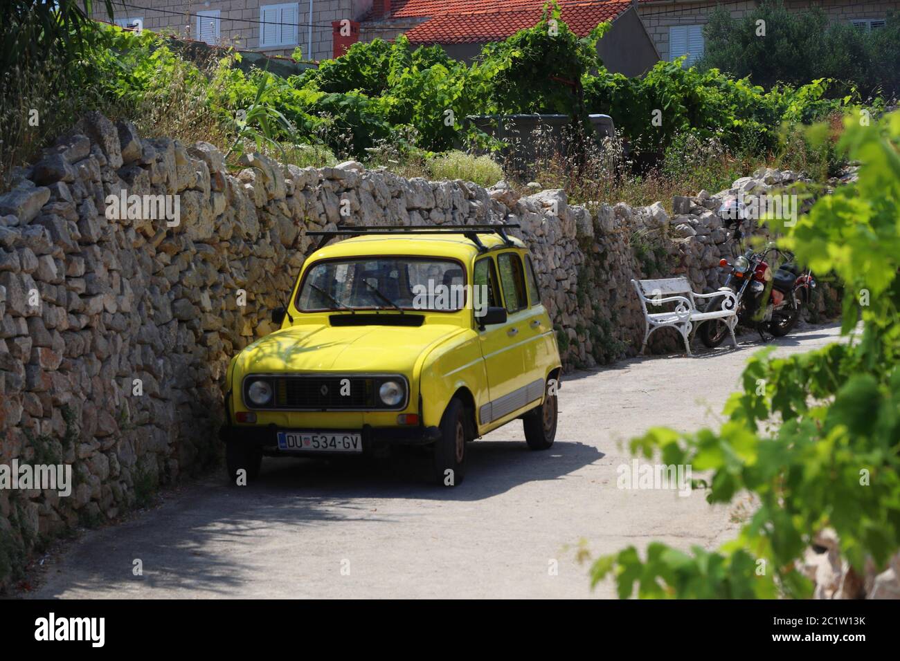 Renault 4 bache, Love that artisanal roof rack. Came into t…