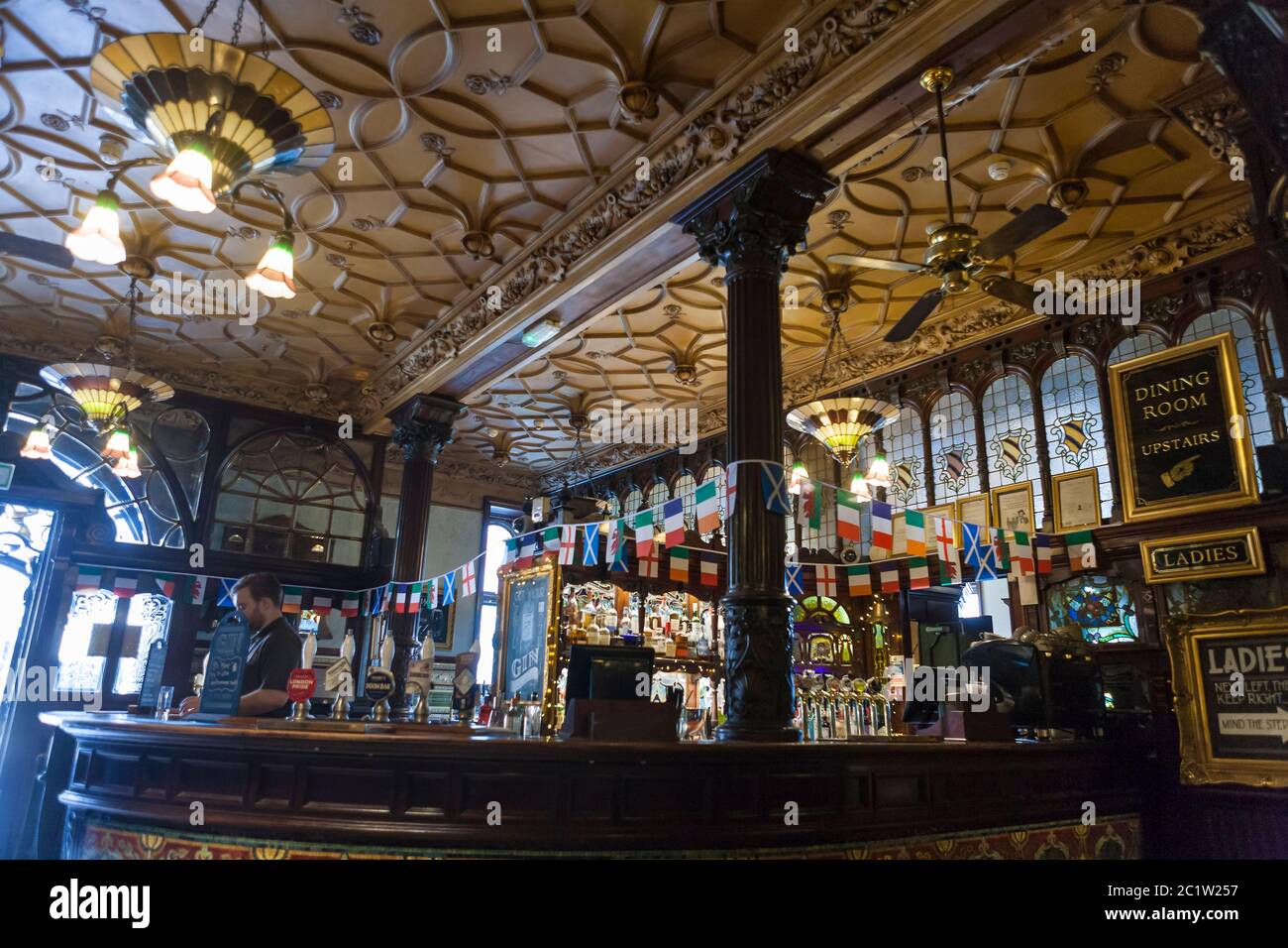 Main bar of the famous Philharmonic Dining Rooms (the Phil), a Grade I listed Victorian public house in Liverpool, Merseyside, England, UK Stock Photo