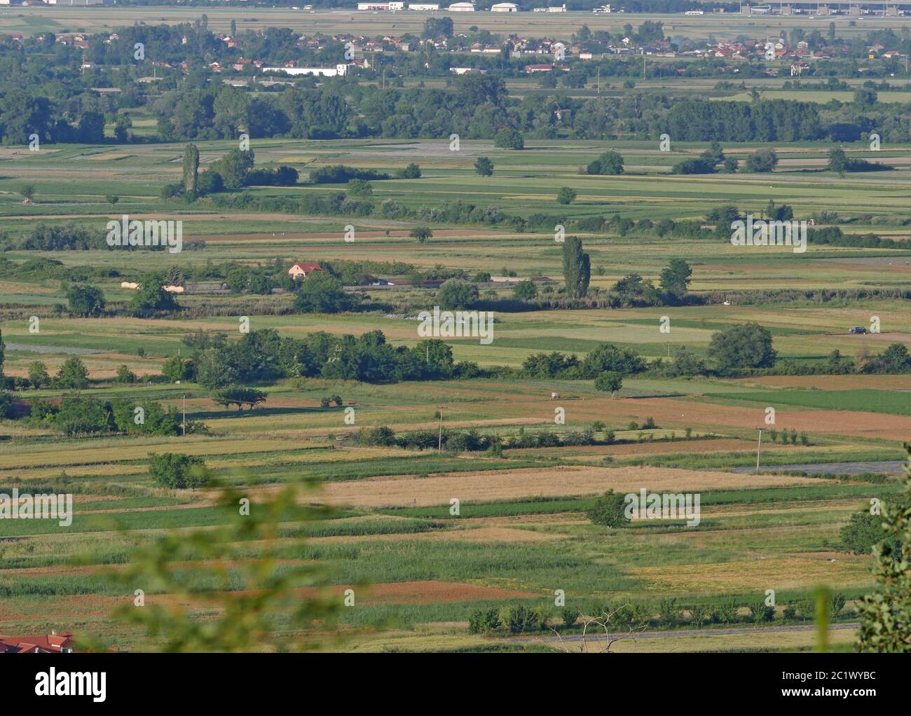 Green field aerial hi-res stock photography and images - Alamy