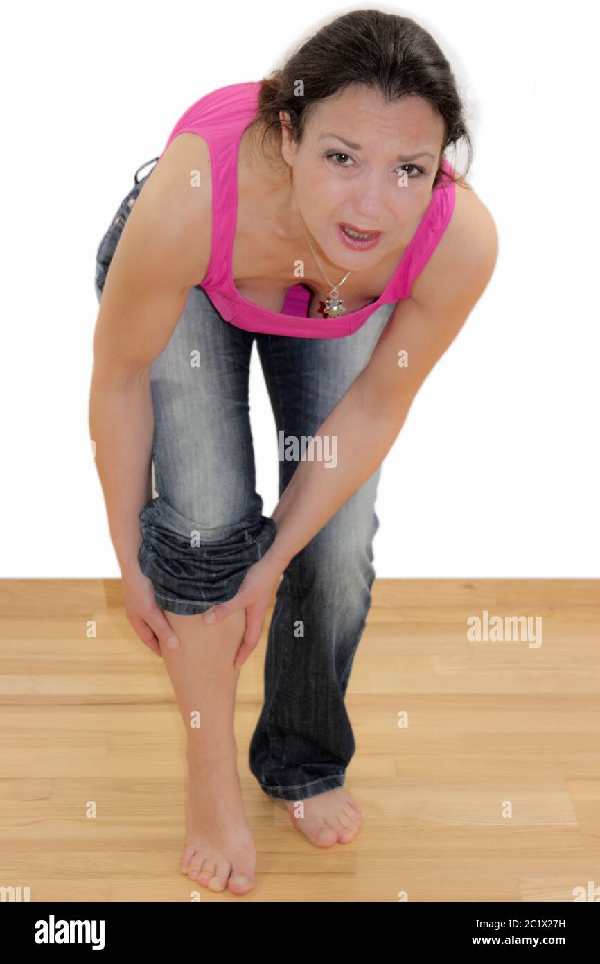 Calf cramp hires stock photography and images Alamy