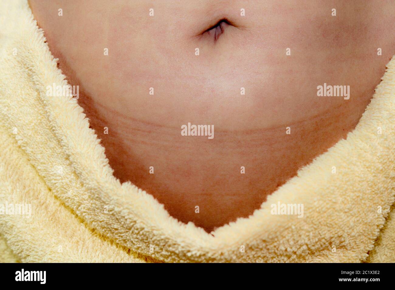 Belly button hires stock photography and images Alamy